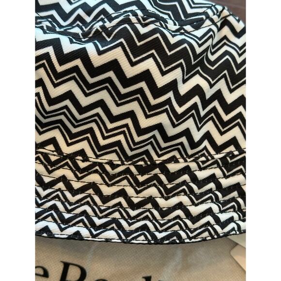 ☃️HP! NWT Classic black and white Missoni hat - Picture 2 of 13